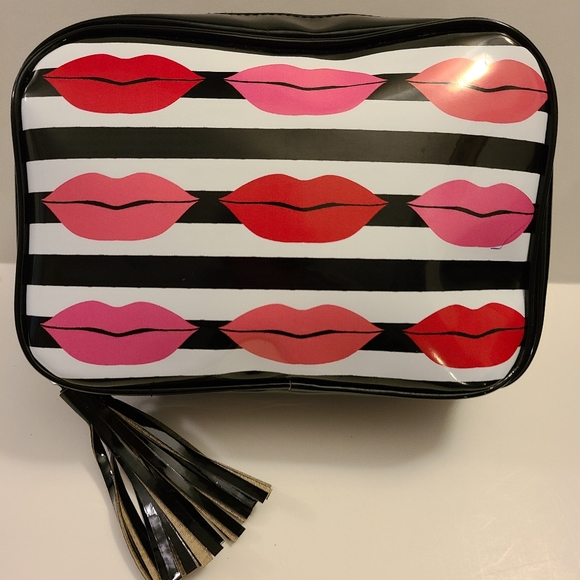 Macy's Bag+Red Door.33oz Elizabeth Arden - Picture 4 of 7